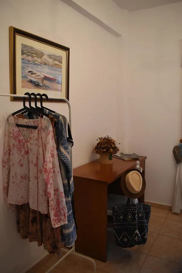Mariana'S Apartment Vatopedi