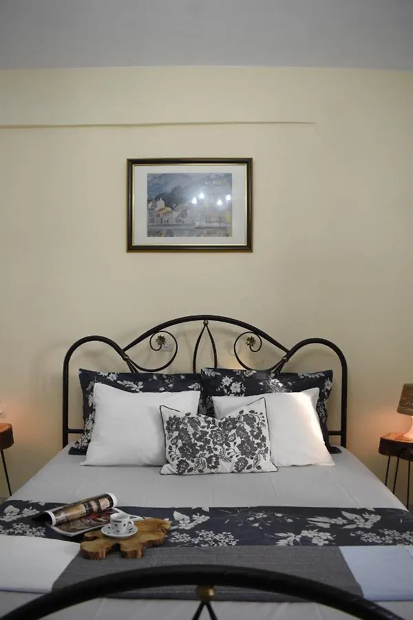 Mariana'S Apartment Βατοπέδι